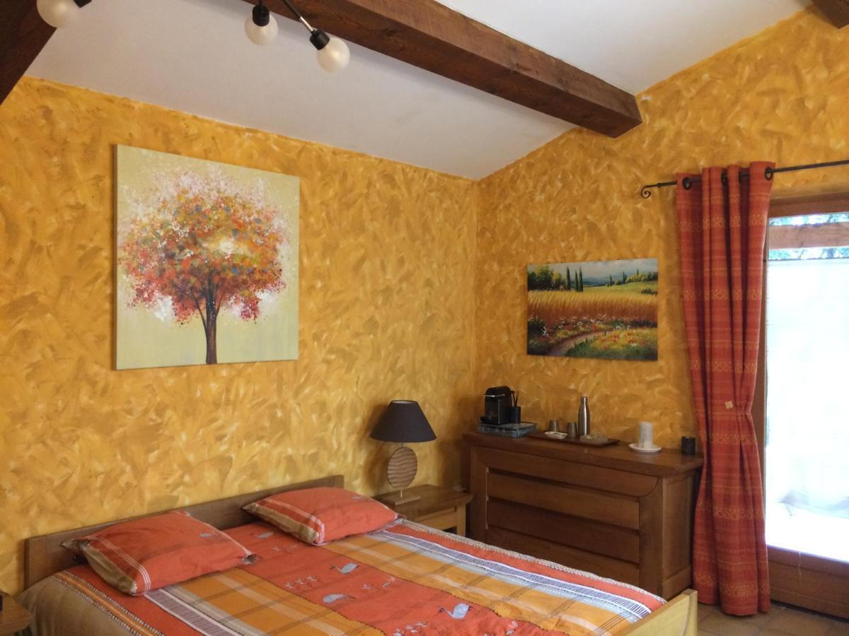 Santolines En Provence Bed & Breakfast Piolenc Екстериор снимка