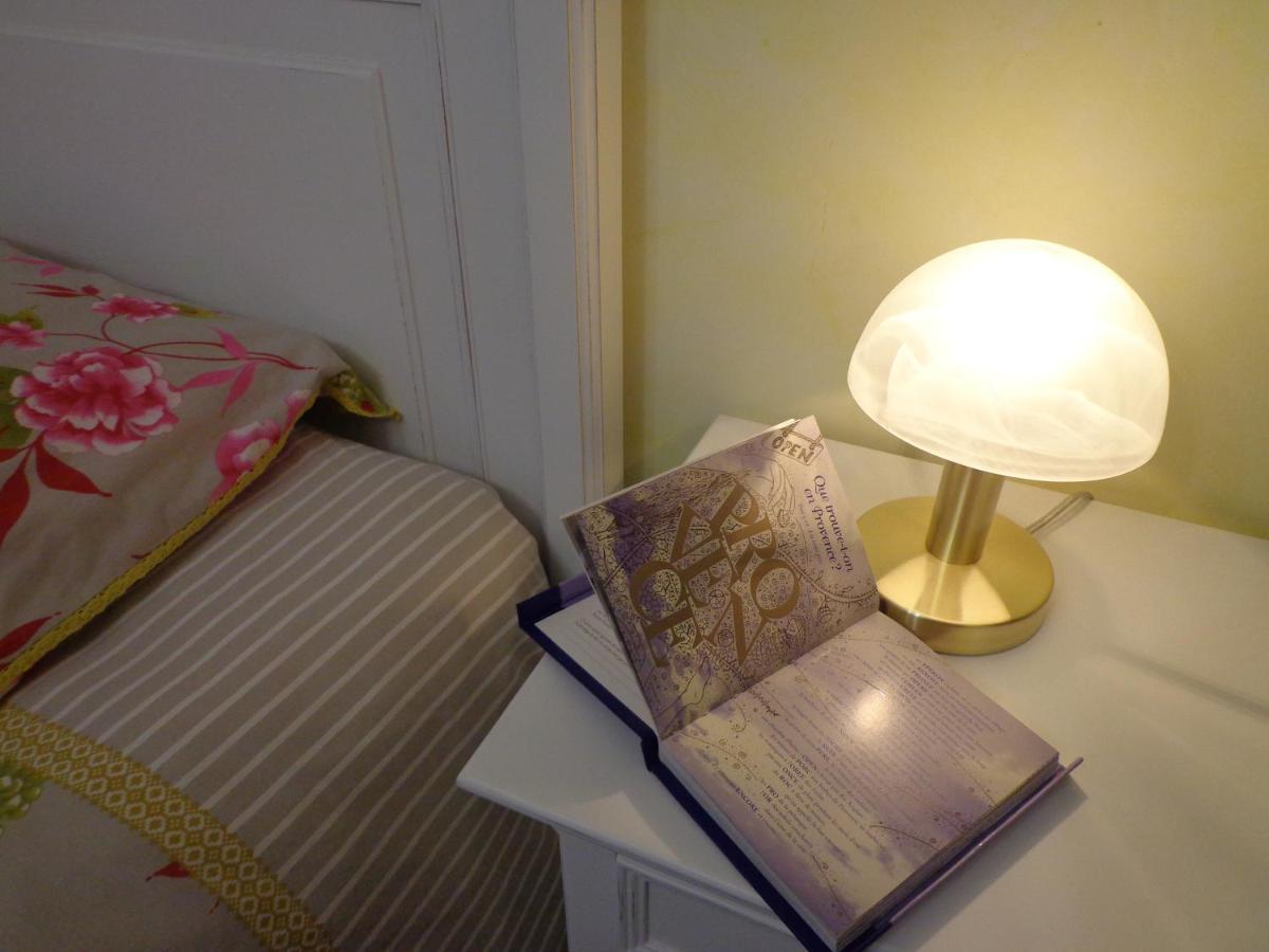 Santolines En Provence Bed & Breakfast Piolenc Екстериор снимка