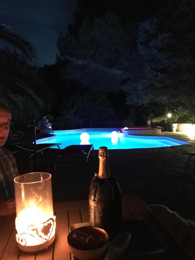 Santolines En Provence Bed & Breakfast Piolenc Екстериор снимка